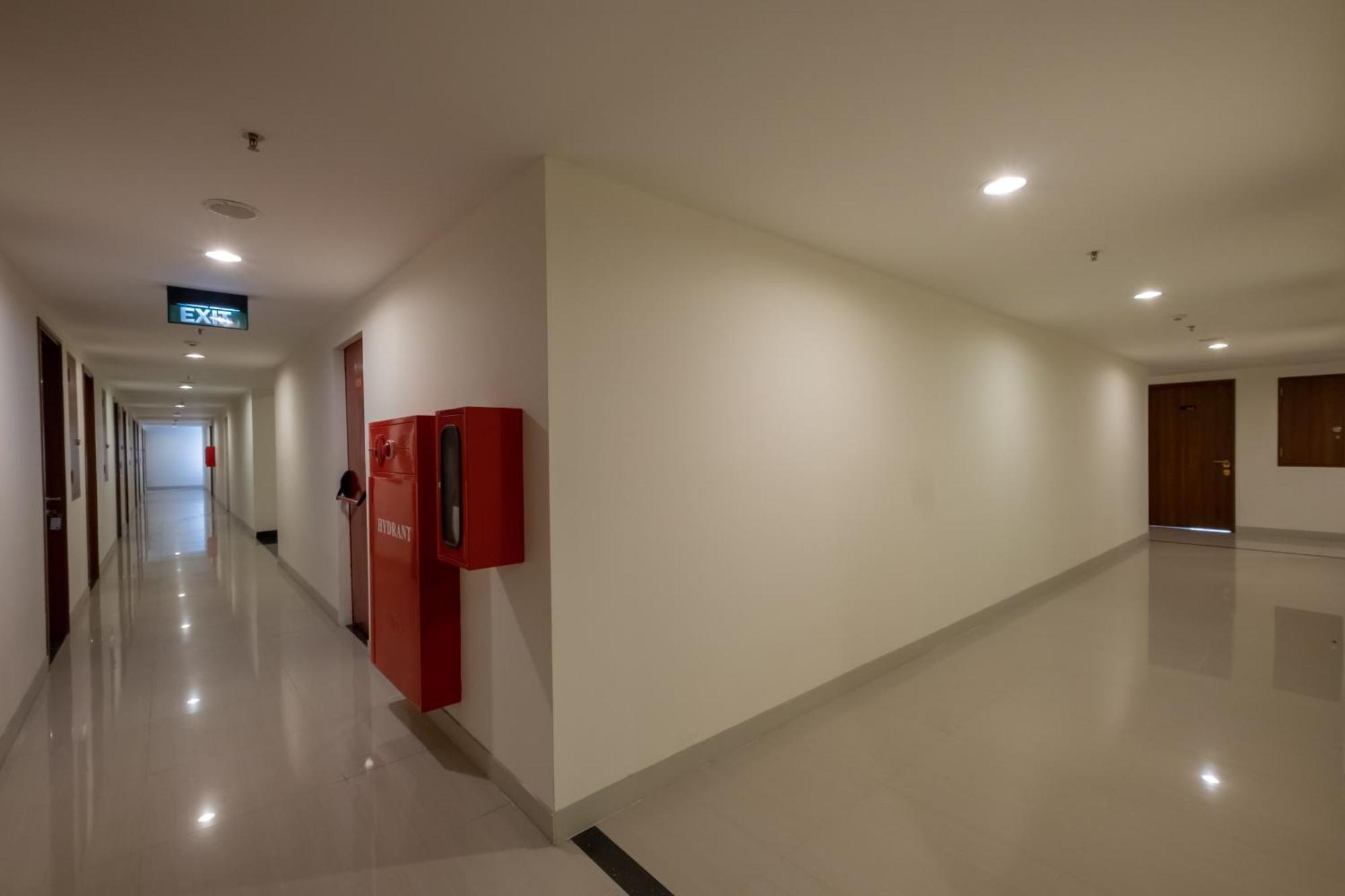 Oyo 2245 Apartment Grand Kamala Lagoon Bekasi Dış mekan fotoğraf
