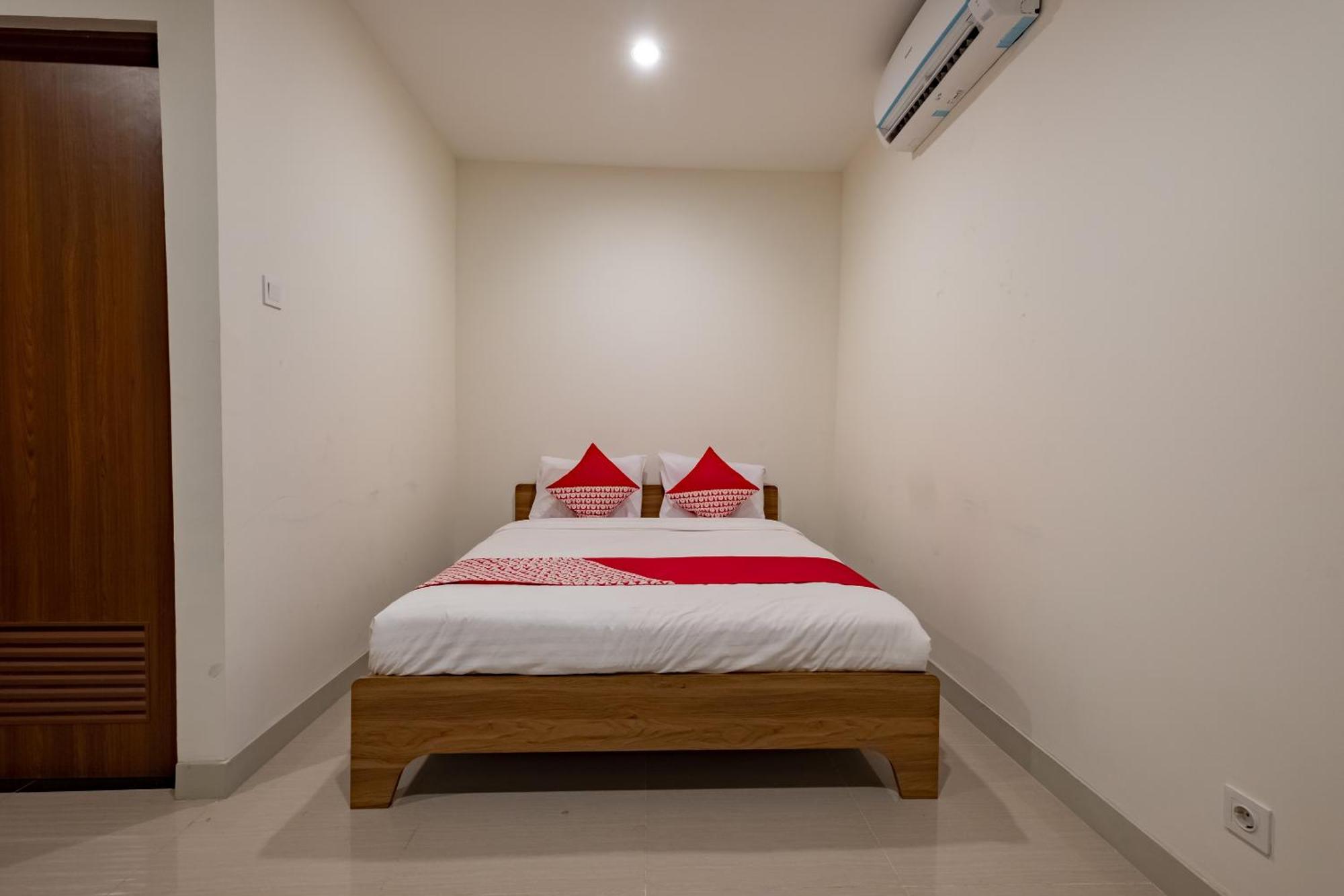 Oyo 2245 Apartment Grand Kamala Lagoon Bekasi Dış mekan fotoğraf